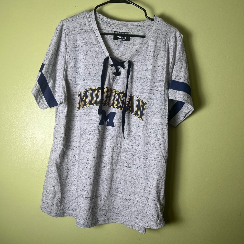 Profile Varsity Women's Plus Heathered T-Shirt